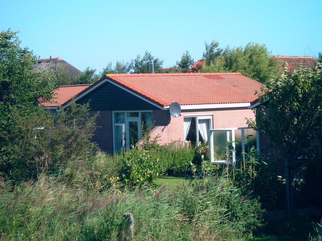 Ferienhaus Lisakowski Warmenhuizen Exterior photo